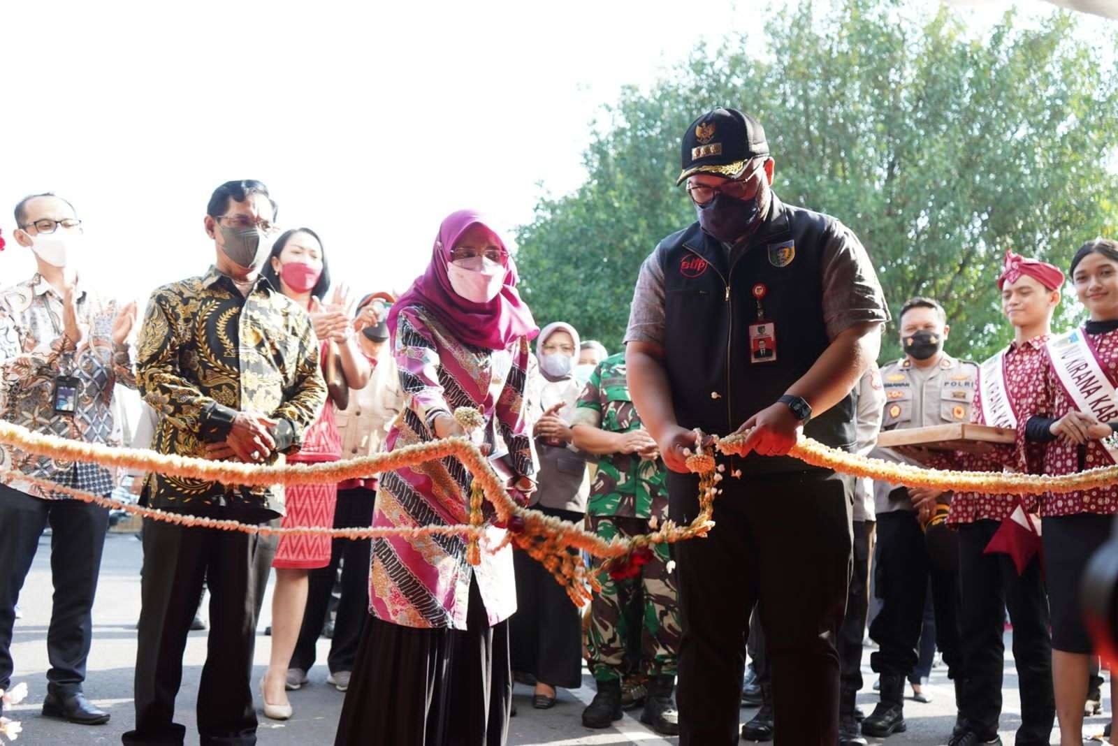 Pemkab Kediri Gelar Pameran Pembangunan, Bupati Wajibkan Stand Dinas Beri Manfaat Bagi Masyarakat (Foto Kominfo Kabupaten Kediri)