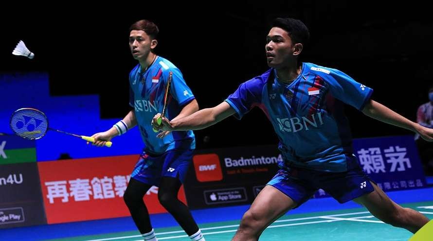 Pasangan ganda putra Indoneisa, Fajar Alfian/Muhammad Rian Ardianto, siap menghadapi Hendra/Ahsan di semifinal Kejuaraan Dunia 2022. (Foto: Twitter/@INABadminton)