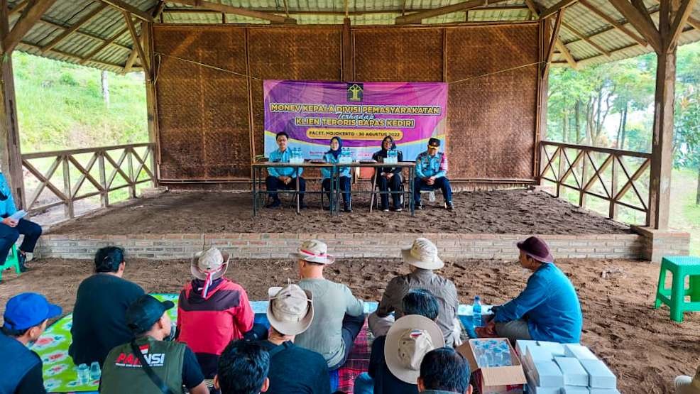 Pelatihan eks napiter Jatim menjadi petani kopi (Foto: dok. istimewa)