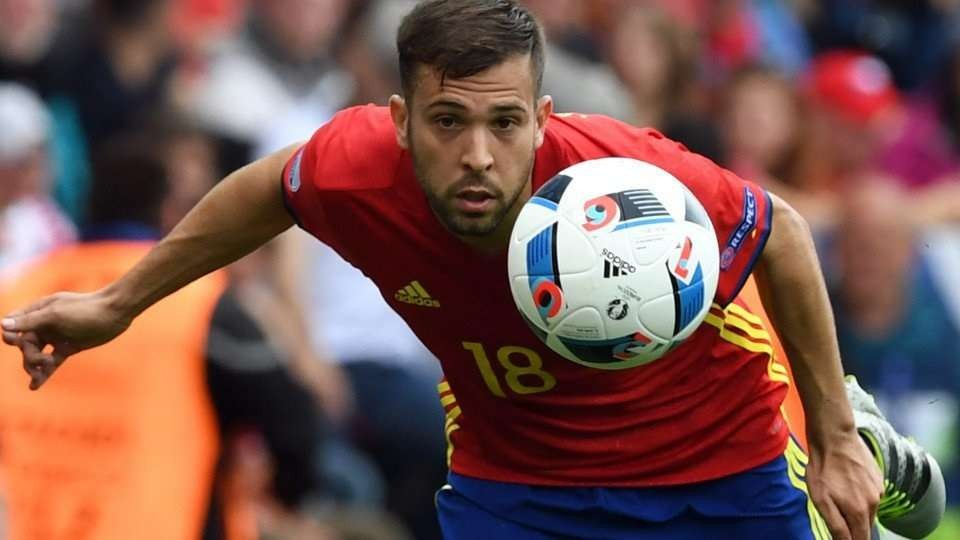 Jordi Alba menolak gabung Inter Milan karena khawatir peluangnya dipanggil ke dalam skuat Spanyol di Piala Dunia sirna. (Foto: Twitter/@JordiAlba)