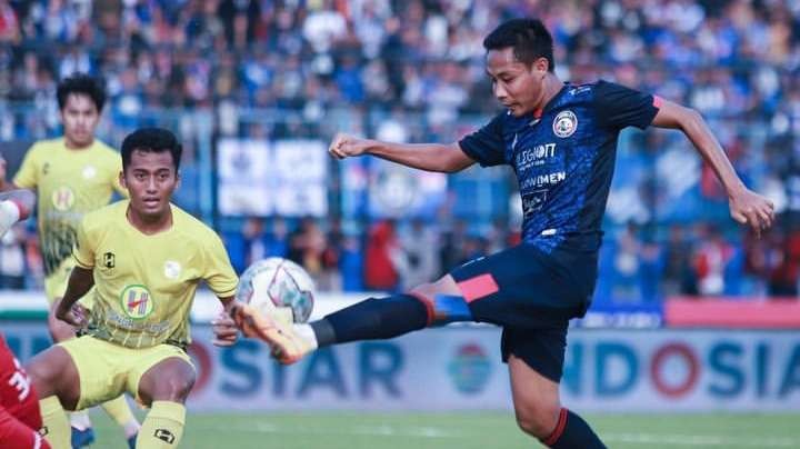 Arema FC versus Barito Putera saat bertemu di turnamen Piala Presiden 2022 (Foto: Instagram:@aremafcofficial)