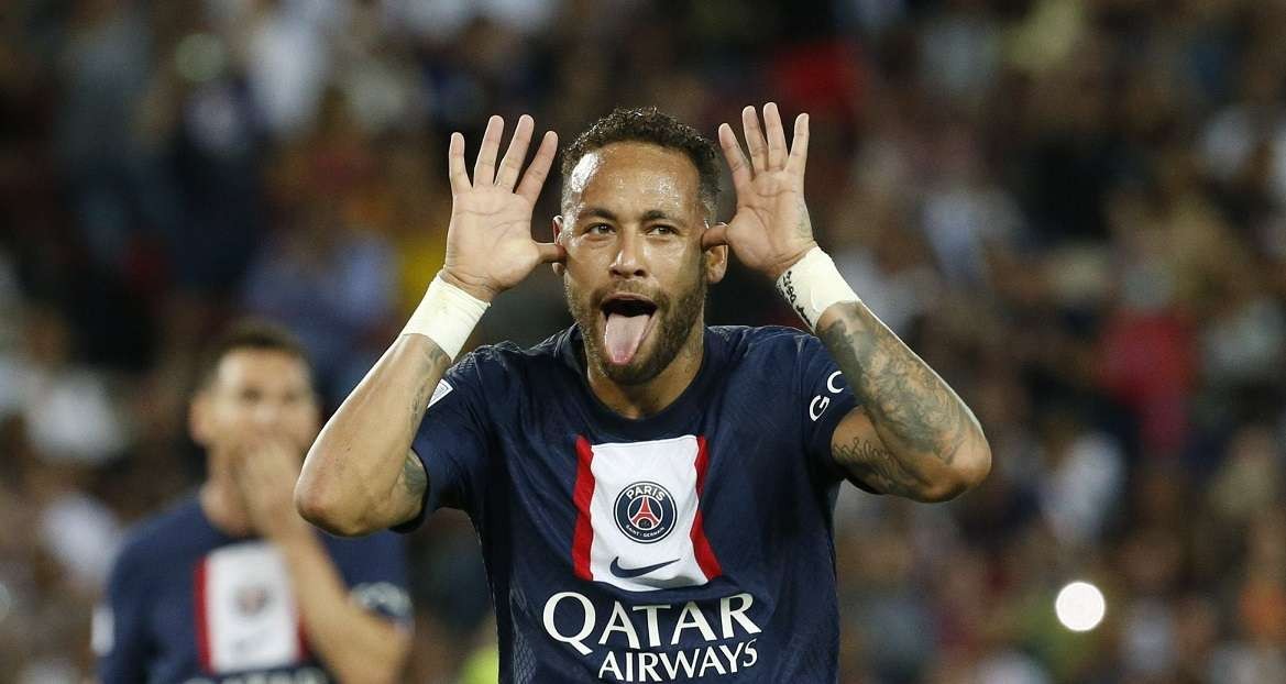 Neymar sempat akan dijual ke Manchester City oleh PSG. (Foto: Twitter/@neymarjr)