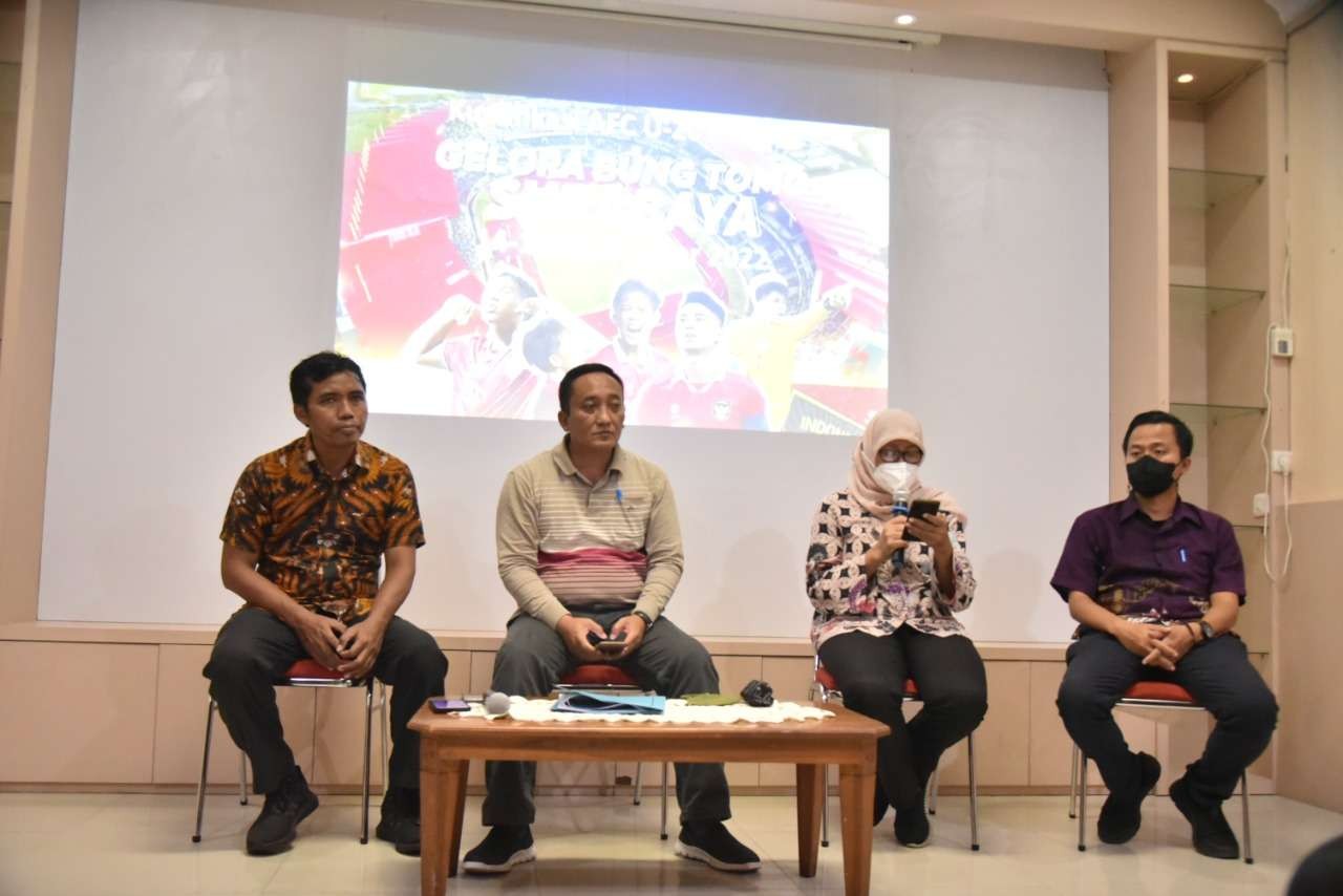 Pres conference persiapan Pemkot Surabaya jelang piala AFC U-20  di Stadion GBT. (Foto: Humas Pemkot Surabaya)