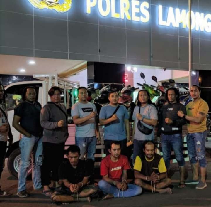 Tiga tersangka alap-alap sepeda motor di Lamongan berhasil diringkus tim Jaka Tingkir Satreskrim Polres Lamongan (Foto: Istimewa)