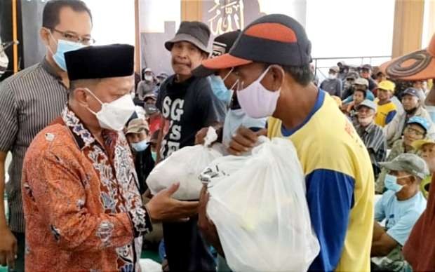 Bantuan sosial langsung tunai dan nontunai menjadi program yang mampu menurunkan angka kemiskinan ekstrem di Situbondo.(foto: guido saphan/ngopibareng.id)