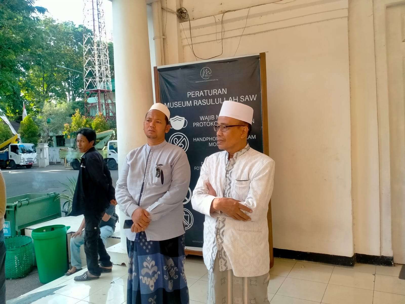 Pengurus MUI Kota Probolinggo mengunjungi Museum Rasulullah SAW terkait pestas seni di gedug tersebut. (Foto: Ikhsan Mahmudi/Ngopibareng.id)