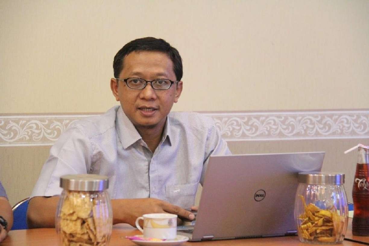 Pakar keamanan data dari Institut Teknologi Sepuluh Nopember (ITS), Bekti Cahyo Hidayanto, beri tips agar terhindar dari peretasan data. (Foto: Dokumentasi ITS)