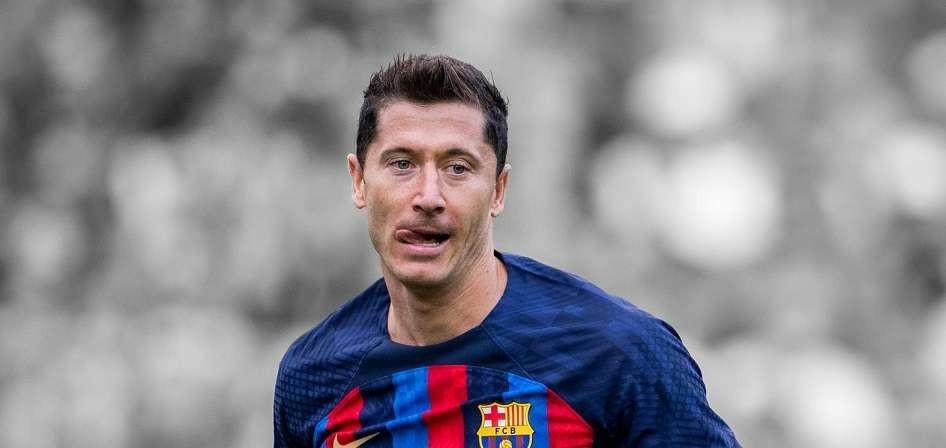 Pada musim 2009-2010 Robert Lewandowski ternyata pernah nyaris berlabuh di Blackburn Rovers yang saat itu berkiprah di Premier League. (Foto: Twitter/@FCBarcelona)