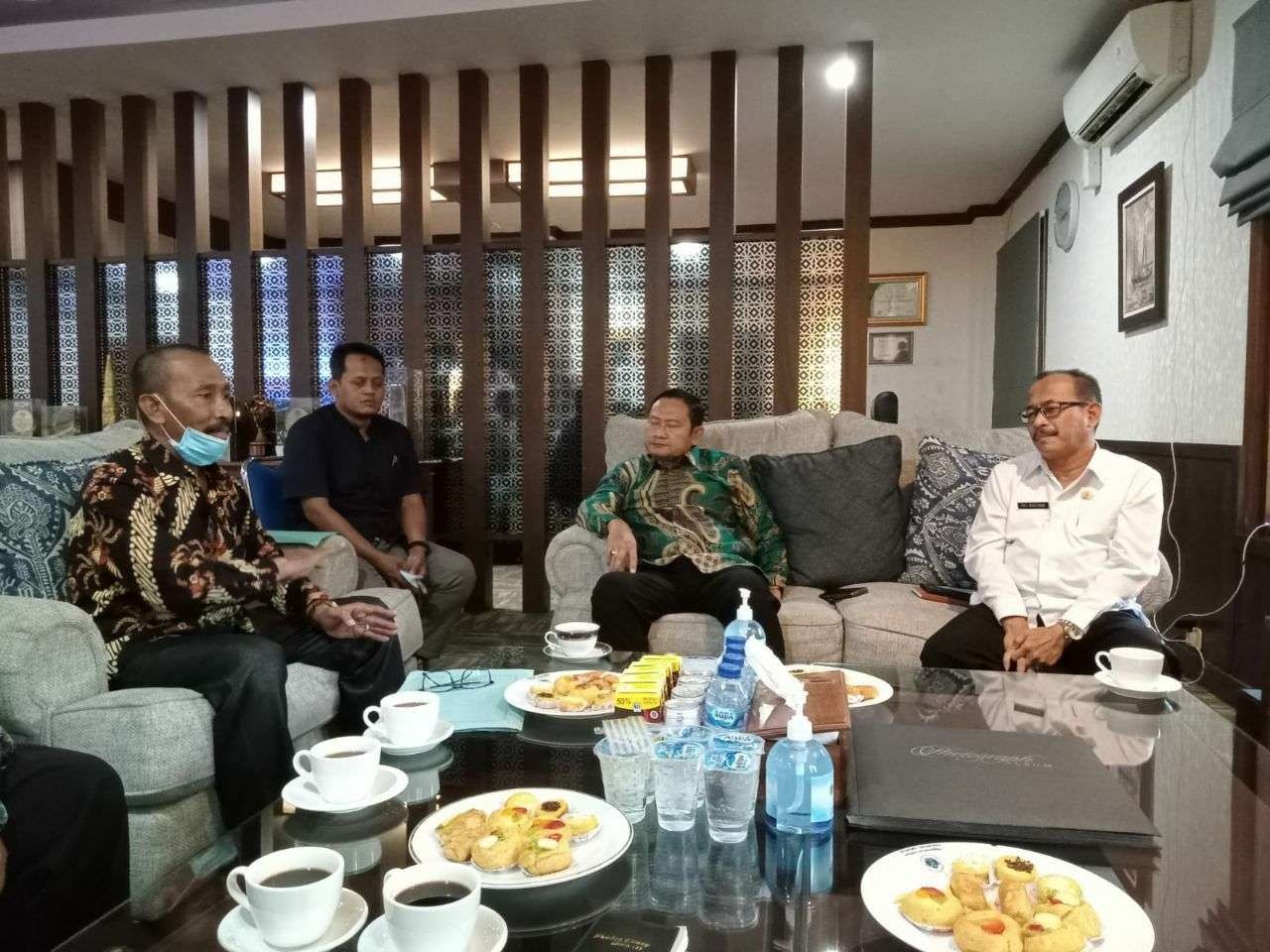 Bupati Lamongan Yuhronur Efendi berkomitmen untuk melindungi keberlanjutan Kampung Kerapu di Desa Labuhan, Kecamatan Brondong, Lamongan. (Foto: dok)