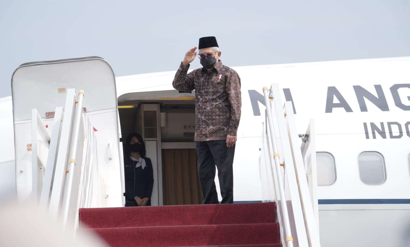 Wapres KH Ma'ruf Amin melakukan kunjungan kerja selama dua hari di Pontianak, Kalimantan Barat. Salah satu agendanya ialah menghadiri Peringatan Hari Lahir Nasional Nabi Kong Zi ke-2573. (Foto: BPMI Setwapres)