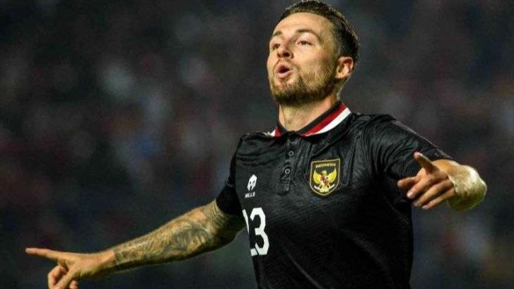 Marc Klok berseleberasi usai mencetak gol ke gawang tim nasional Curacao pada pertandingan persahabatan FIFA Match Day di Stadion Gelora Bandung Lautan Api, Bandung. (Foto: Ant)