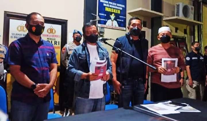 Kapolda Jawa Tengah Irjen Polisi Ahmad Luthfi saat menjelaskan ledakan di Asrama Polisi Grogol Sukoharjo Solo Jawa Tengah Minggu malam (Foto: Kadiv Humas Polda Jateng)