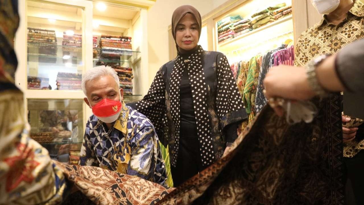 Gubernur Jawa Tengah Ganjar Pranowo mengatakan Kampung Wisata Batik Kauman Solo memiliki banyak potensi dan inspirasi. (Foto: Dokumentasi Jateng)