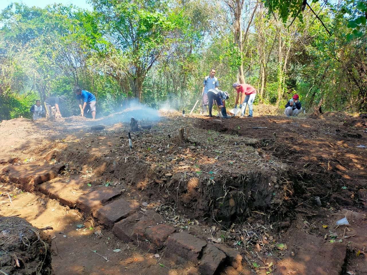 Situs Bale Bale berada di bawah lokasi situs Candi Klotok di lereng kaki gunung (Foto: Istimewa)