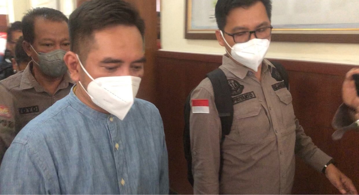 Korban MSAT alias Mas Bechi lega, sebab terdakwa dituntut 16 tahun penjara (Foto: Andhi Dwi/Ngopibareng.id)