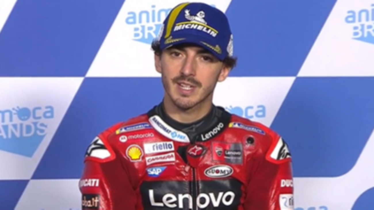 Francesco Bagnaia (Pecco) finis ketiga di MotoGP Australia, langsung melesat ke puncak klasemen MotoGP usai Fabio Quartararo gagal finis, Minggu 16 Oktober 2022. (Foto: Twitter MotoGP)