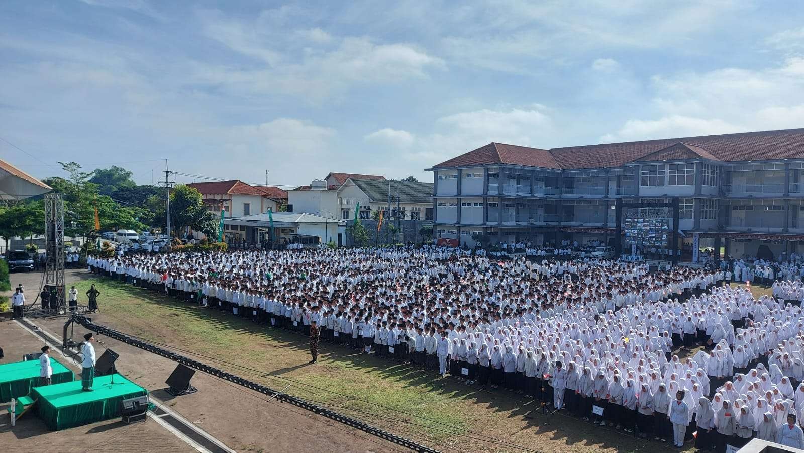 Apel Nasional Hari Santri 2022 di Pesantren Tebuireng Jombang Jawa Timur, Sabtu 22 Oktober 2022 pagi. Apel berlangsung mulai pukul 06.50 hingga 07.30 WIB. (Foto: ltn-pbnu)