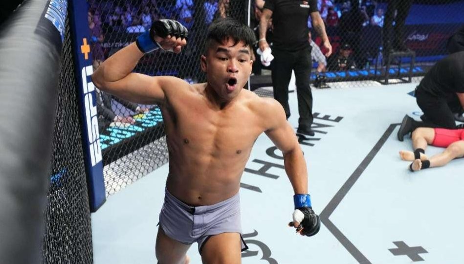 Jeka Saragih akan menghadapi Anshul Jubli asal India di final Road to UFC