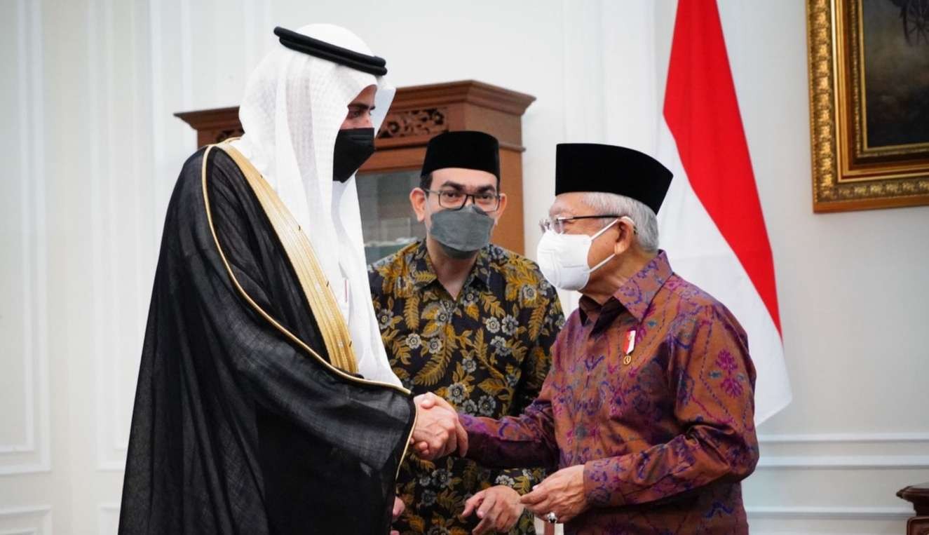 Wapres menerima kunjungan Menteri Urusan Haji dan Umrah Arab Saudi Tawfiq Fawzan Muhammed Alrabiah (Foto: BPMI Setpres)