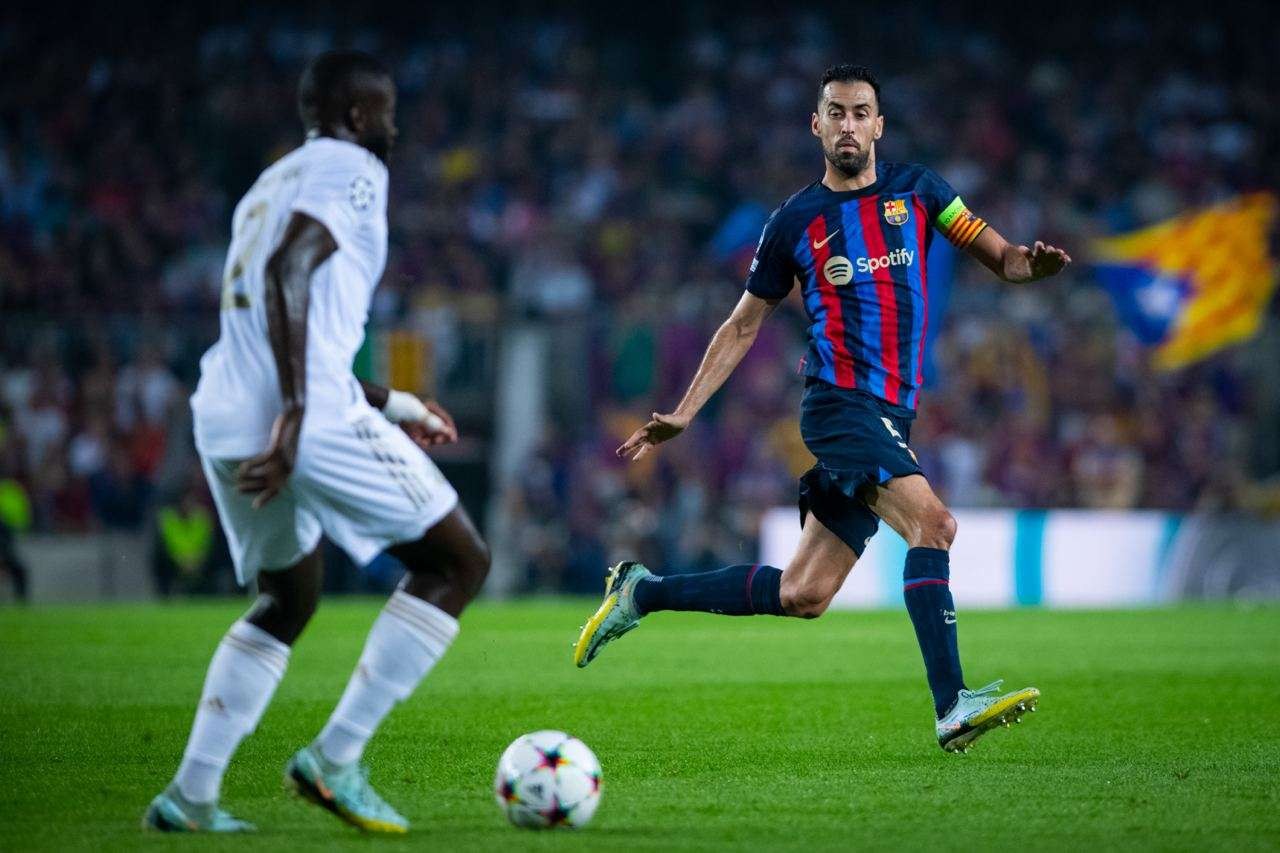 Barcelona harus turun tahta di kancah dunia, usai kalah dari Bayern Munchen di kandang sendiri. (Foto: AFP)