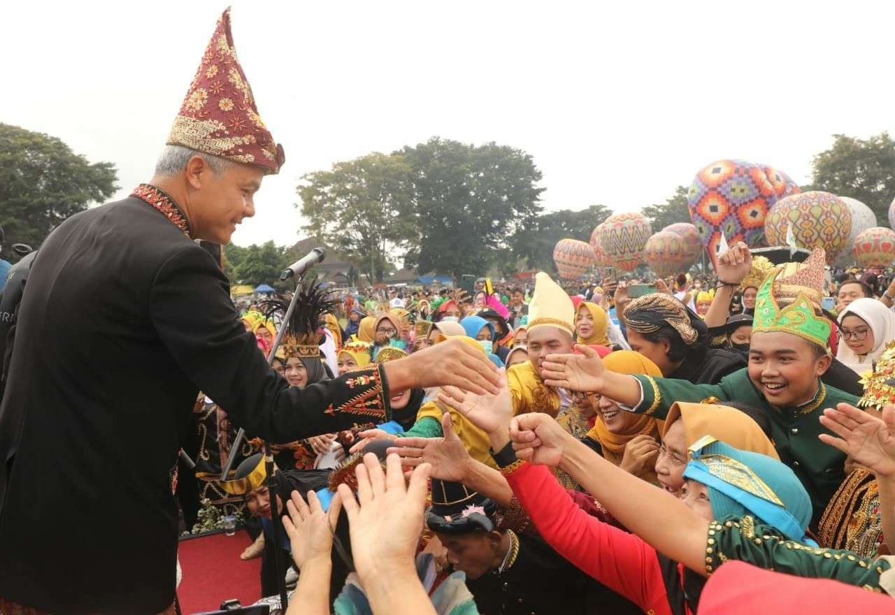 Gubernur Jawa Tengah Ganjar Pranowo merayakan ulang tahun ke 54, Jumat 28 Oktober 2022. (Foto: Istimewa)