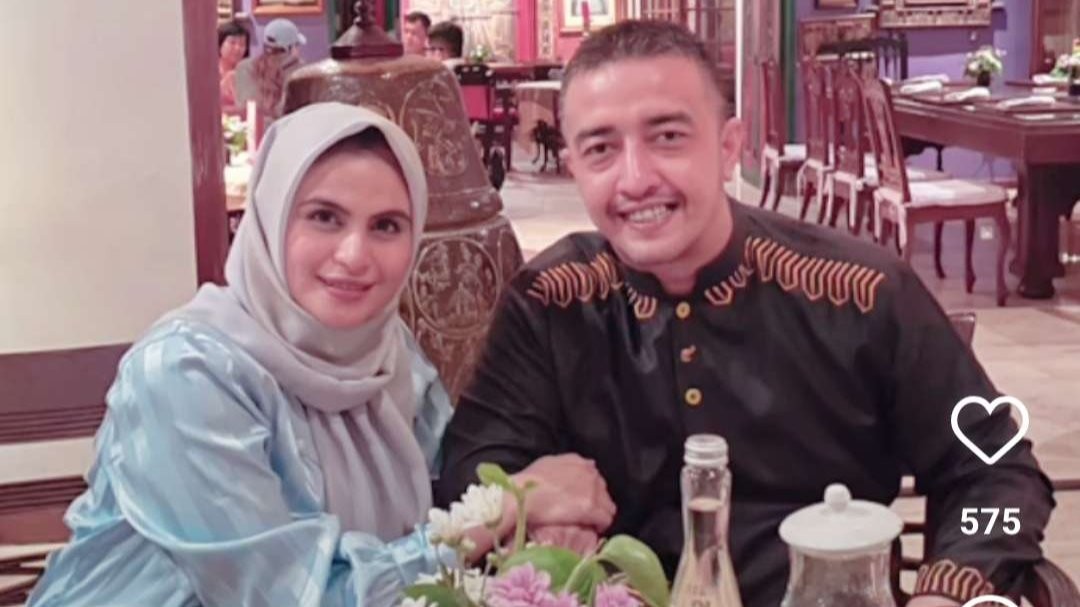 Asha Shara melepas status janda dengan menikahi mantan pacar, Fahmi Assegaf. (Foto: Instagram @ashasyara)