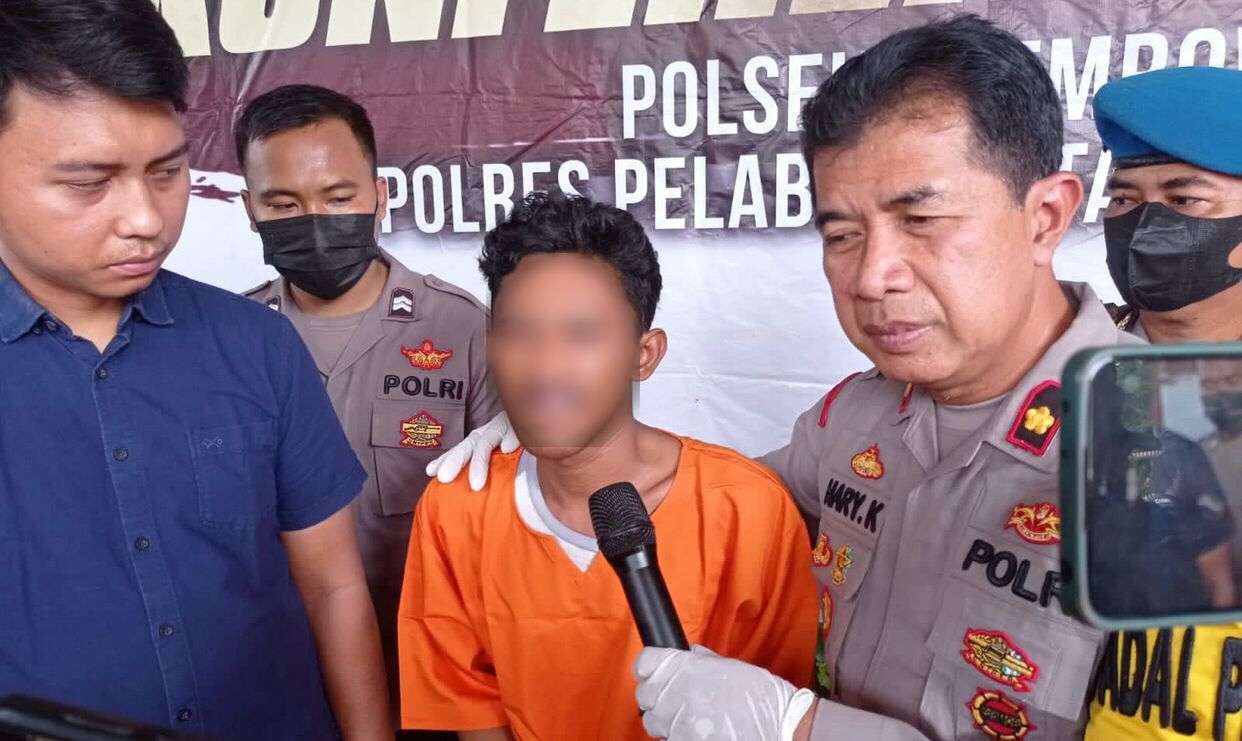 Pemuda yang diringkus usai curi enam sepeda motor di Surabaya (Foto: dok. Polsek Asemrowo)