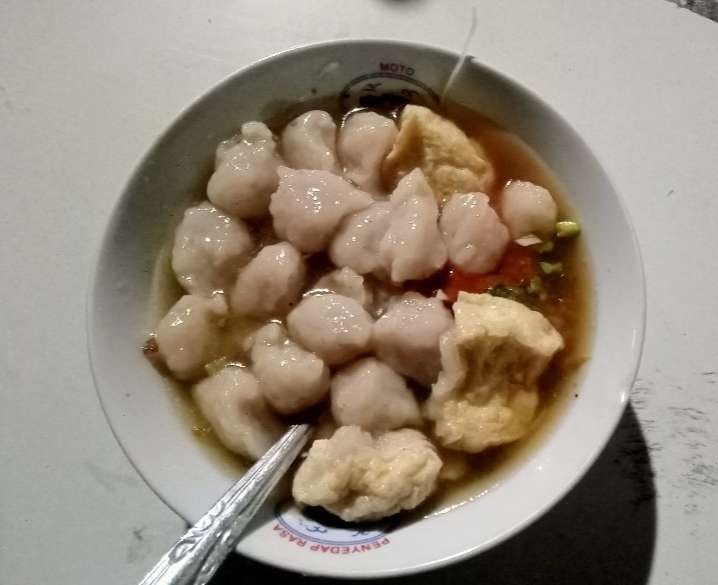 Bakso Genderuwo di Tuban, baru buka lapak setelah jam 12 malam di Kelurahan Doromukti, Tuban. (Foto: Khoirul Huda/Ngopibareng.id)