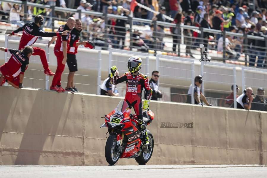 Alvaro Bautista tampil tercepat di FP2 WSBK Mandalika 2022. (Foto: Twitter/@19Bautista)