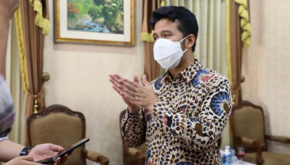 Wakil Gubernur Jawa Timur, Emil Dardak menanggapi dengan positif sindiran Sekjen PDIP Hasto Kristiyanto yang tak mengenali dirinya. (Foto: Dokumentasi Humas Pemprov Jatim)