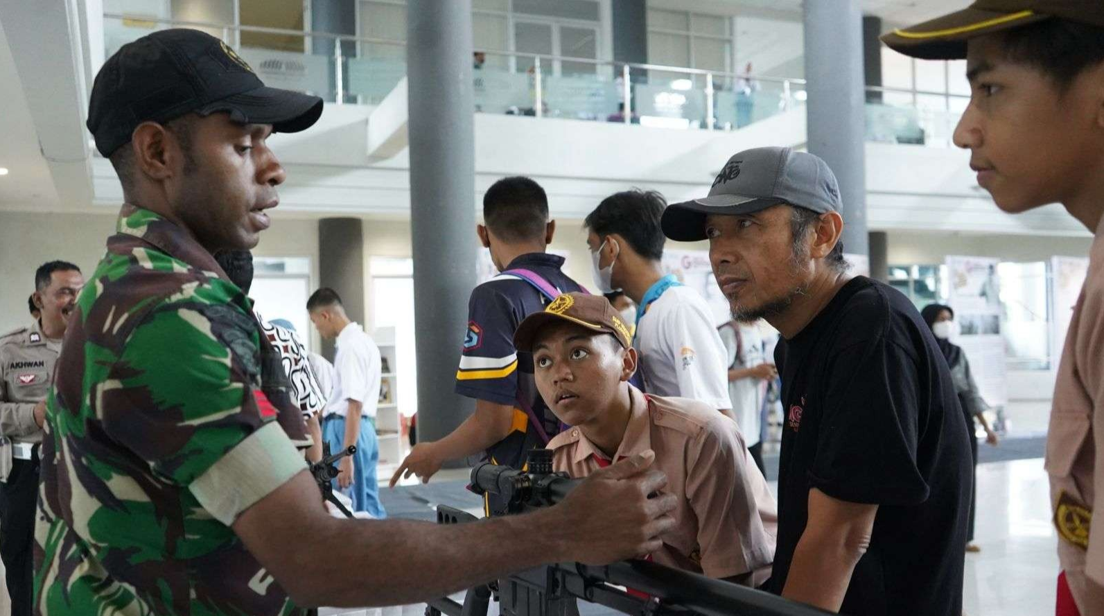 Kobarkan semangat cinta Tanah Air, Pemkab Kediri Gelar Gebyar Kebangsaan 2022. (Foto: Kominfo Kabupaten Kediri)