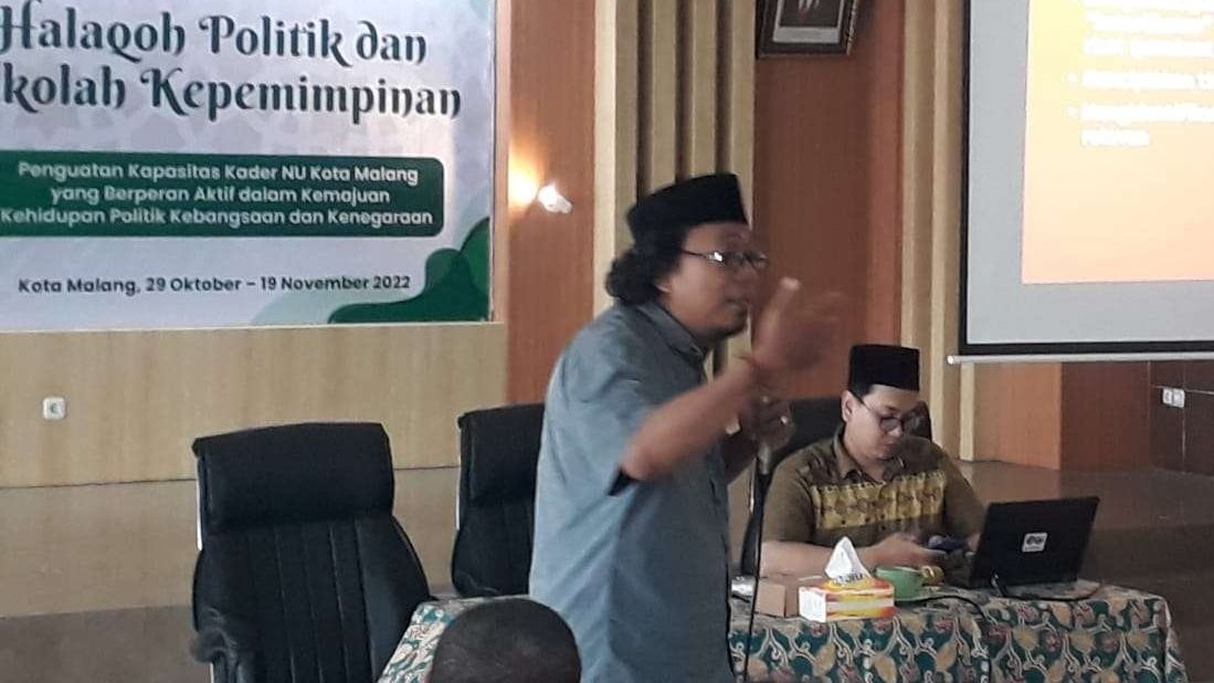 Halaqoh Politik dan Sekolah Kepemimpinan PC Lembaga Kajian dan Pemberdayaan Sumberdaya Manusia (Lakpesdam) NU Kota Malang sesi ke-3, Sabtu 12 November 2022. (Foto: lakpesdam nu malang)