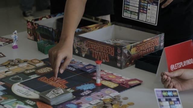 Salah satu boardgame edukasi negosiasi bisnis dari startup asal Malang (Foto: ngalup.co)