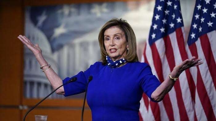 Nancy Pelosi lengser dari jabatan pemimpin Partai Demokrat Kalah dari Partai Republik, usai pengumuman Donald Trump maju Pemilu 2024. (Foto: AFP)