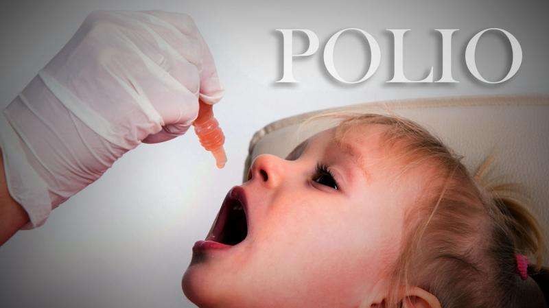 Anak mendapatkan vaksin polio.(Foto: dok. Kemenkes)