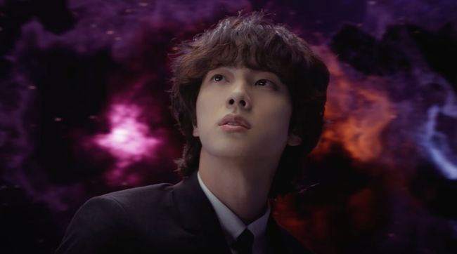 Jin BTS dijadwalkan wajib militer (wamil) 13 Desember. ARMY, fans diberi kenangan dengan merilis album solo debutnya, The Astronaut. (Foto: BigHit Music)