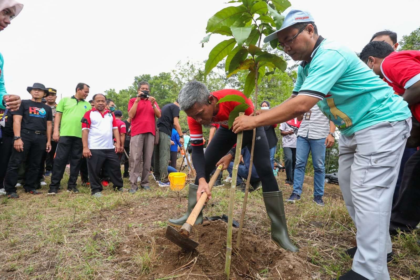 Dinas Lingkungan Hidup dan Kehutanan Provinsi Jateng mencatat, jumlah bibit yang sudah ditanam selama satu tahun mulai Januari-Oktober 2022 mencapai 1.177.075. (Foto: Dokumentasi Jateng)