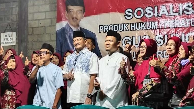 Ketua DPRD Kota Kediri Gus Sunoto Imam Mahmudi menggelar kegiatan sosialisasi peraturan daerah di masa reses akhir tahun. (Foto: Fendhy Lesmana/Ngopibareng.id)