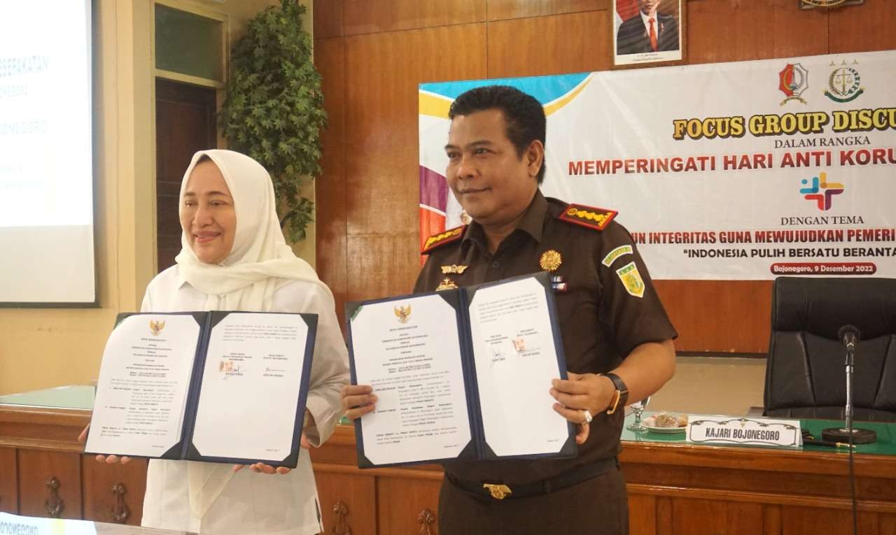 Bupati tekan MoU dengan Kejaksaan Negeri Blora (Foto: Dinkominfo)