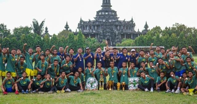 Tim Bhayangkara Youth Football Akademi keluar sebagai juara turnamen internasional di Denpasar, Bali (Foto: Bhayangkara Youth Football Akademi)