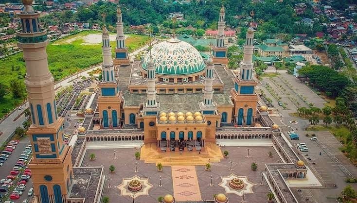 Masjid indah di Samarinda. (Foto: travellers)