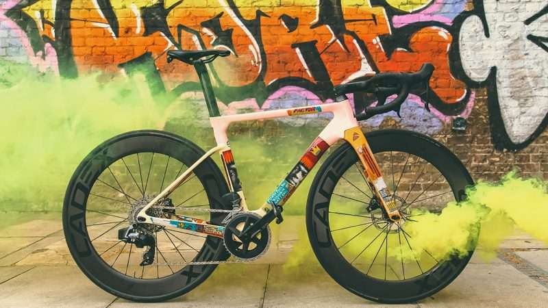 Factor Ostro VAM art bike karya Duke Agyapong. (Foto: factorbike.com)