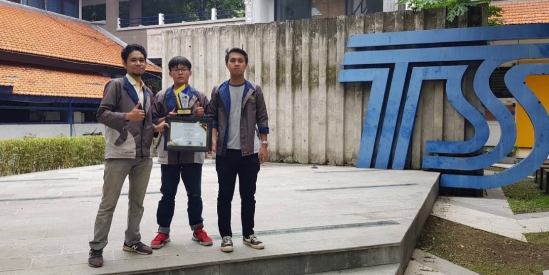 Mahasiswa ITS rancang bangunan tahan gempa. (Foto: Dokumentasi ITS)