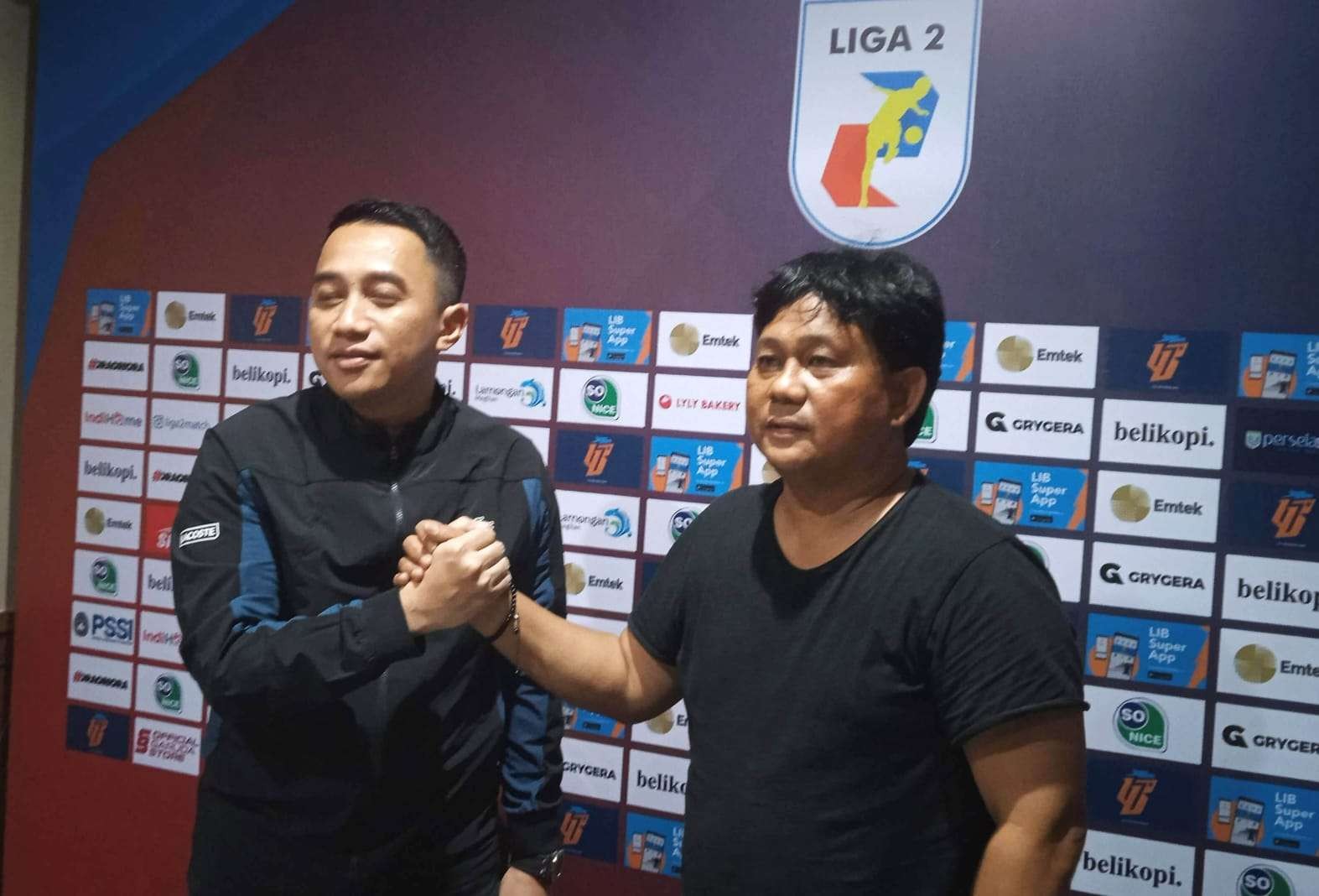 Persela Lamongan akhirnya mendapatkan pelatih baru. Kali ini, yang dipercaya adalah Budiarjo Thalib, pelatih kelahiran Makassar, Sulawesi Seoatan, terakhir membesut tim Liga 3 Celebes FC, Sulawesi Selatan. (Foto: Imron Rosidi/Ngopibareng.id)