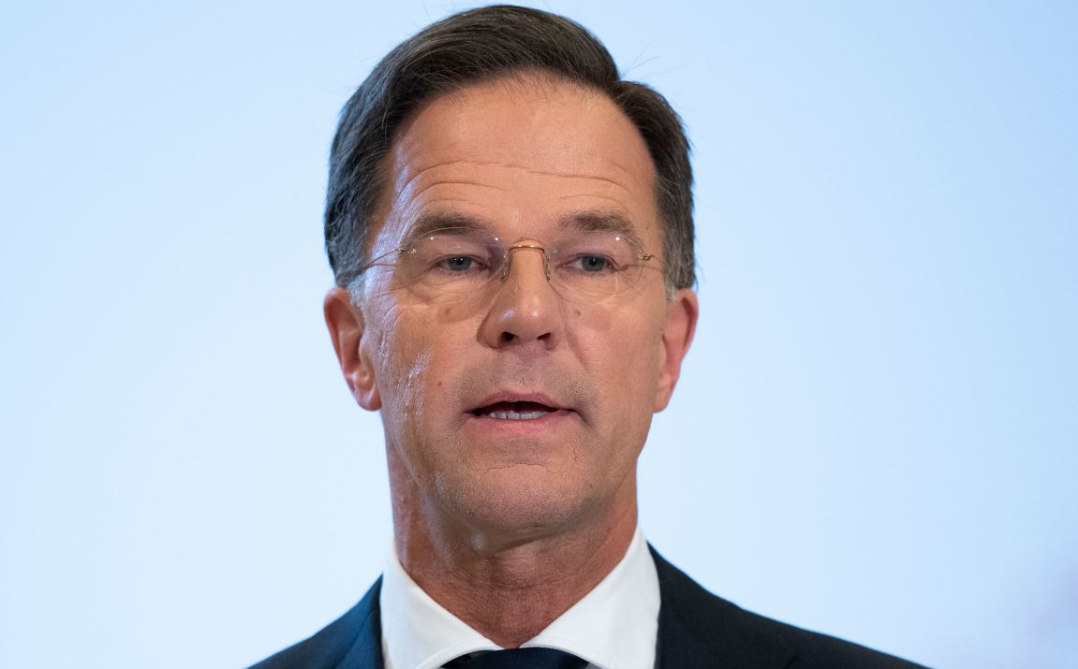 Perdana Menteri Belanda Mark Rutte menyampaikan permohonan maaf secara resmi kepada sejumlah negara koloni, atas praktik perbudakan di masa lalu. (Foto: CNN)