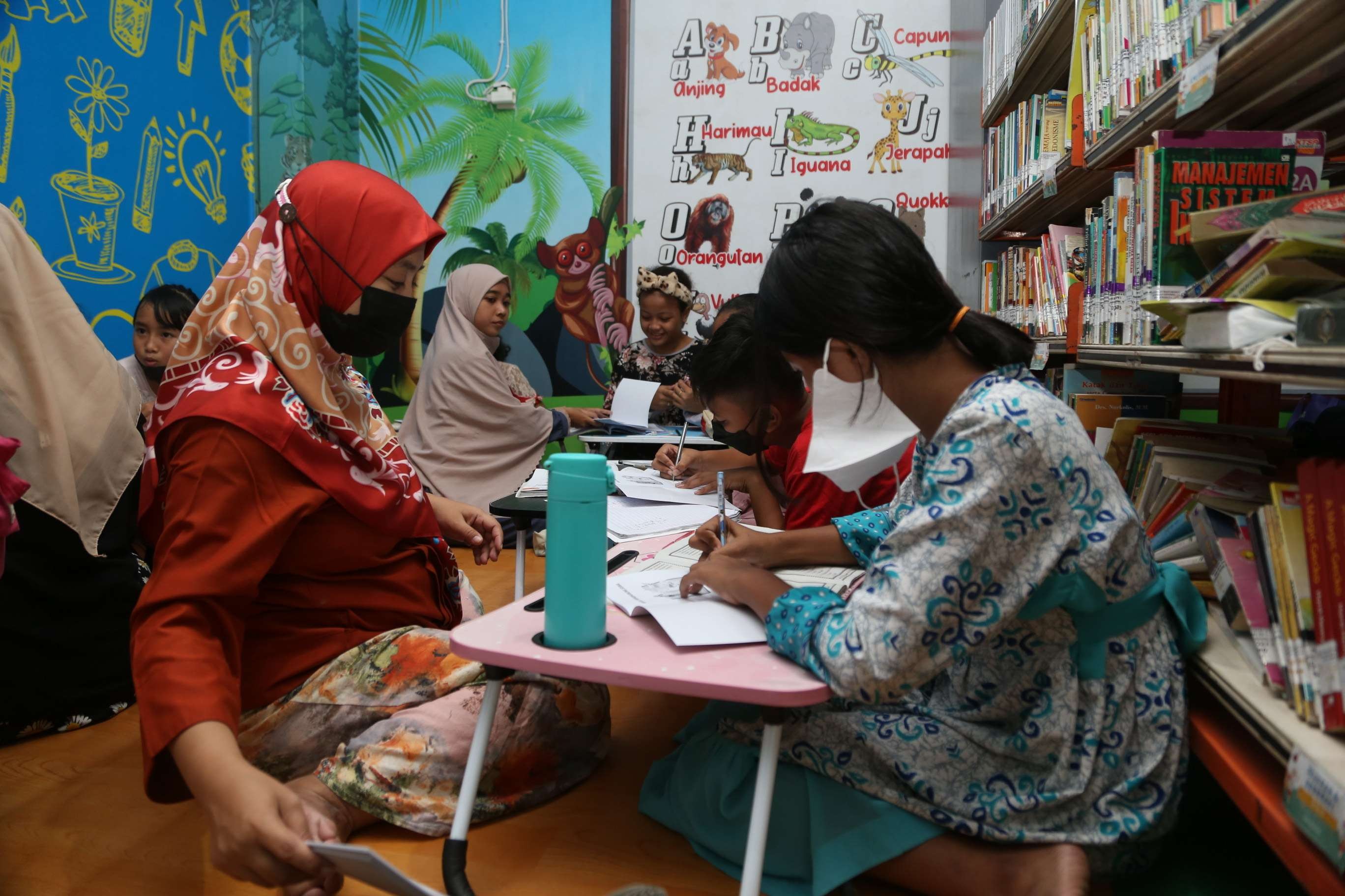 Program Sinau Bareng, Ngaji Bareng yang digagas Dispendik Surabaya sudah diikuti ribuan anak. (Foto: Humas Pemkot Surabaya)