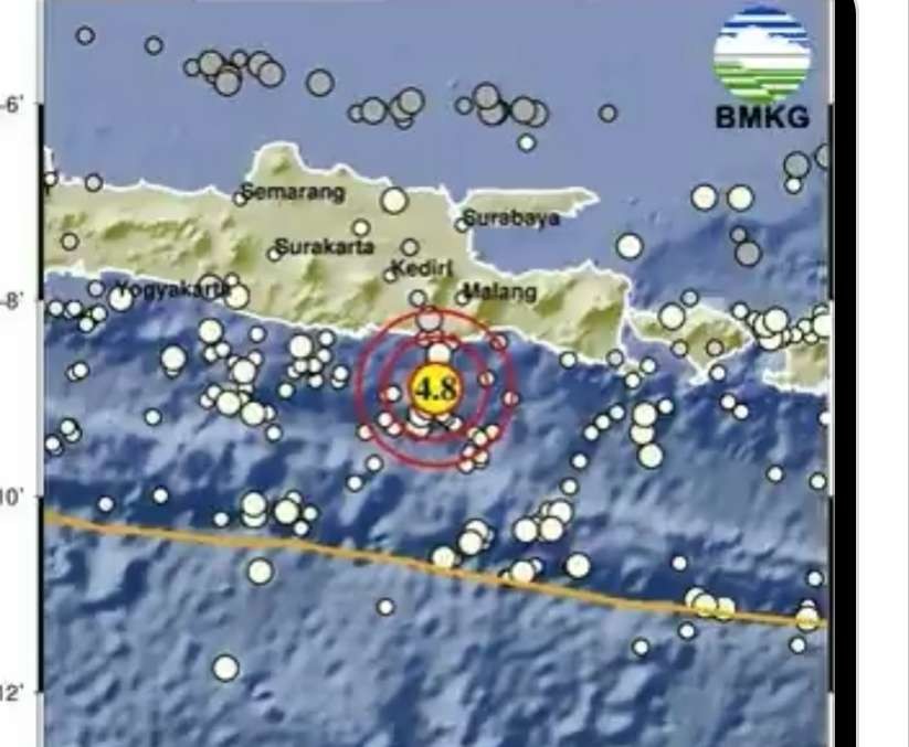 Kabupaten Malang diguncang gempa 4,0 magnitudo, dan gempa susulan 4,8 magnitudo pada Rabu 21 Desember 2022 pukul 00.00 WIB dan 01.05 WIB. (Grafis: Twitter BMKG)