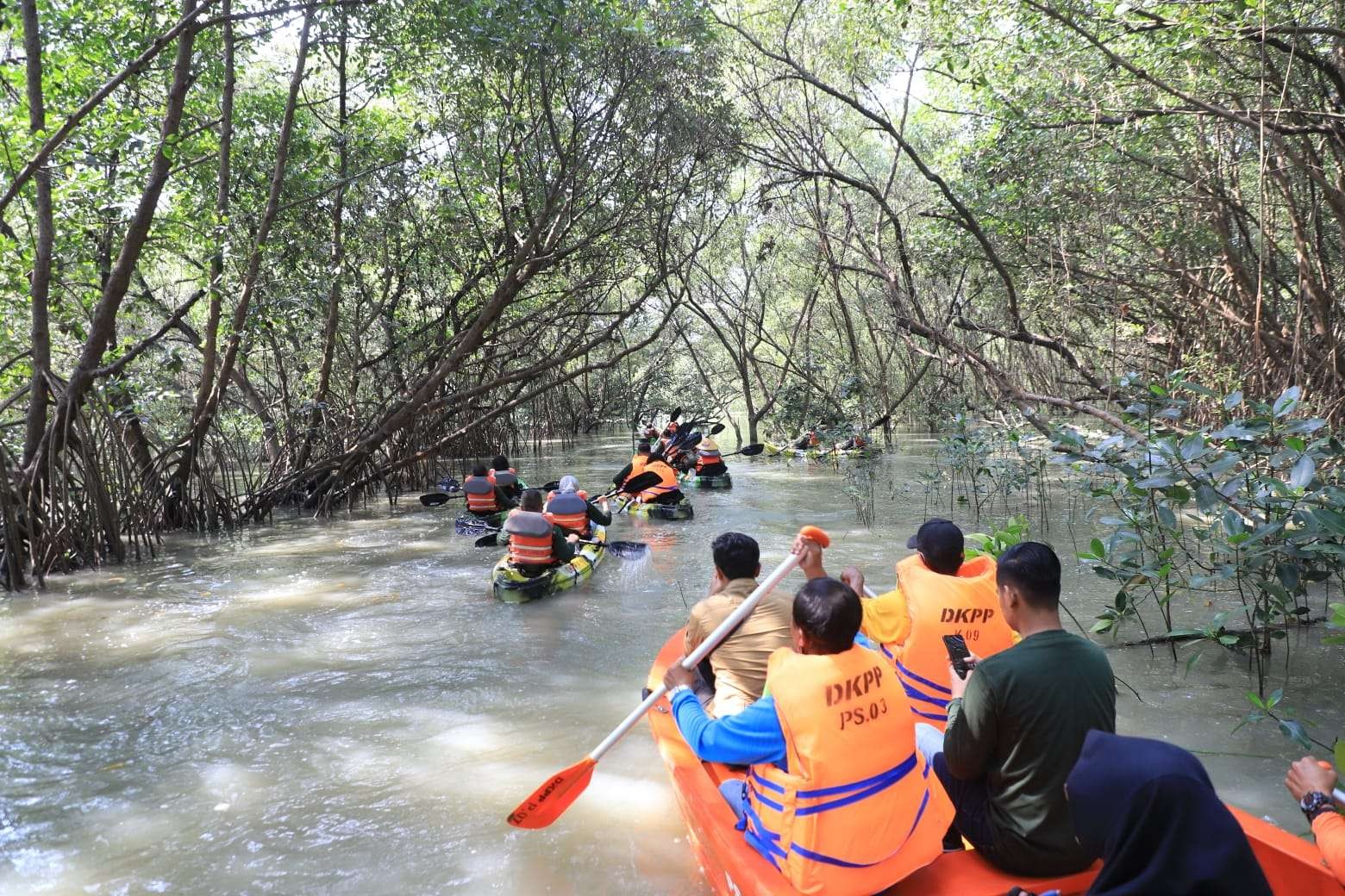 Ilustrasi berwisata saat libur Nataru seperti saat ini. Meski berlibur harus tetap prokes. (Foto: Humas Pemkot Surabaya)