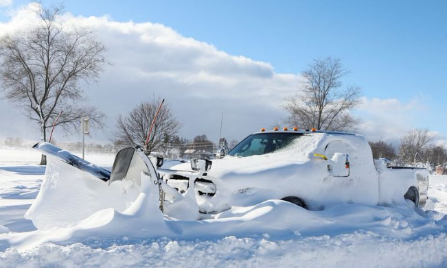 Badai Arctic yang membawa salju dan suhu dingin di Amerika Serikat dan Kanada menyebabkan puluhan korban jiwa. (Foto: Twitter)