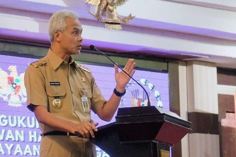 Gubernur Jawa Tengah Ganjar Pranowo mengimbau penyelenggara event di malam pergantian tahun baru 2023 untuk hati-hati. (Foto: istimewa)